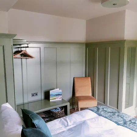 Whitethorn Apartamento